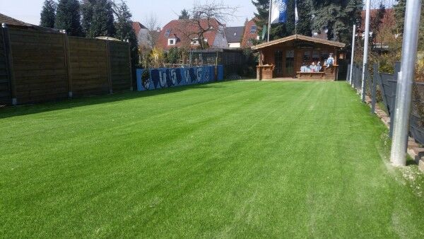 Spiel- Sport und Soccer-Kunstrasen im Garten