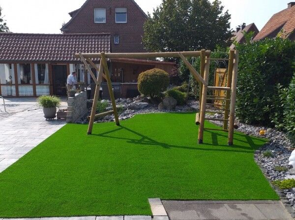 Kunstrasen Comfort-Line 40mm im Garten