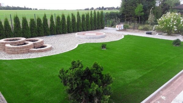 Kunstrasen Comfort-Line 40mm im Garten