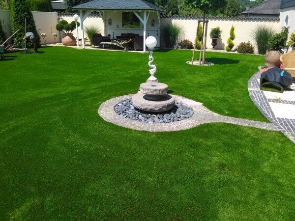 Kunstrasen Premium-Line 35mm im Garten