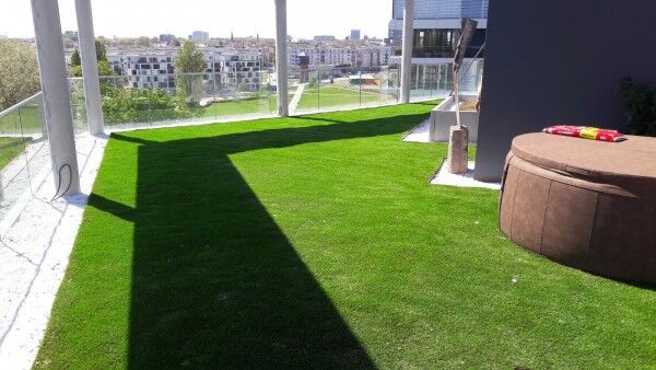 Kunstrasen Premium-Line 40mm auf Dachterrasse