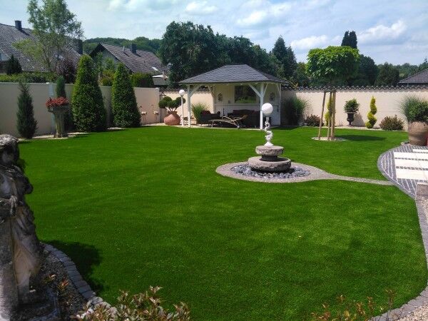 Kunstrasen Premium-Line 35mm im Garten