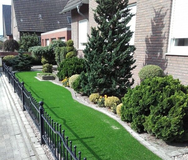 Kunstrasen Basicline 24mm im Vorgarten